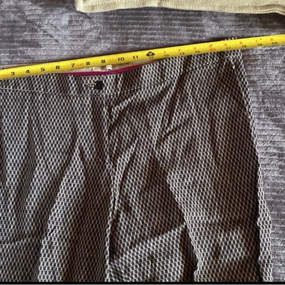 Slacks ETRO made in Italy. Excellent condition.   Very soft silky material - Picture 6 of 10